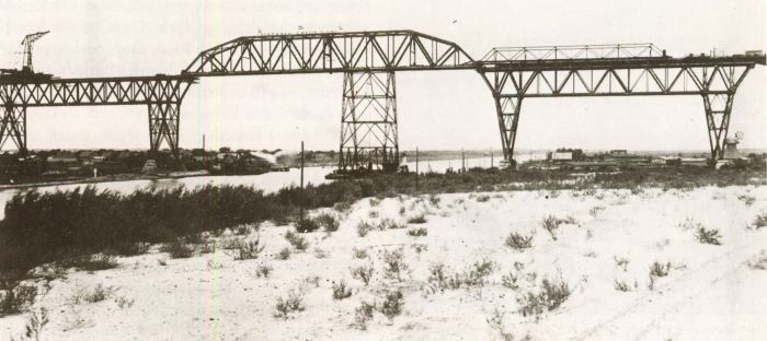 Datei:1919.08.08-Schwebeträger drüben-1.jpg