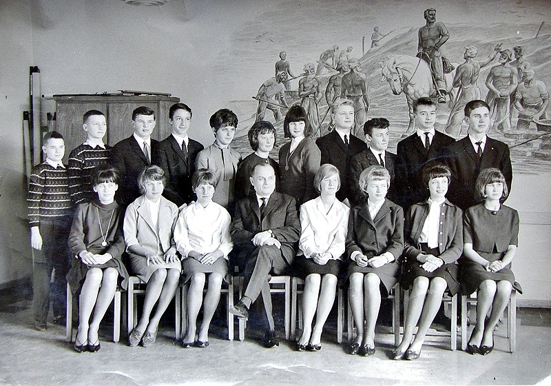 Datei:Volksschule-Nord-Entlassung 1964.jpg