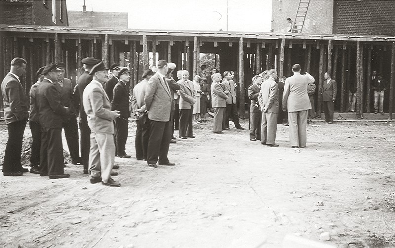 Datei:Richtfest 1957-4.jpg