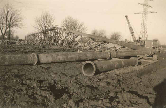 Datei:004-Rohrleitungsbrücke.jpg