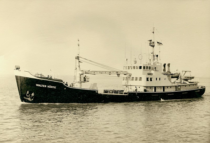 Datei:Tonnenleger Walter Körte-1.jpg