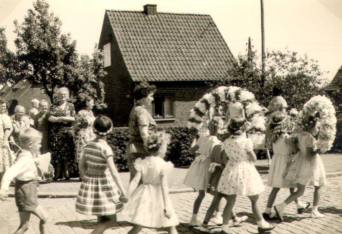 Datei:Vogelschießen Brb-Volksschule Süd-21.jpg