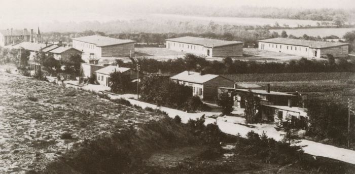 Datei:Barackenlager Grünental.jpg