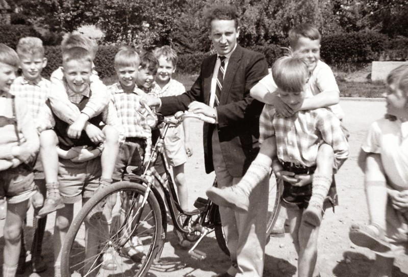 Datei:Gerd Böger-Schulklasse-BS.jpg