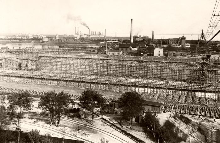 Datei:440-Schleusenbaustelle-27.6.1912.jpg