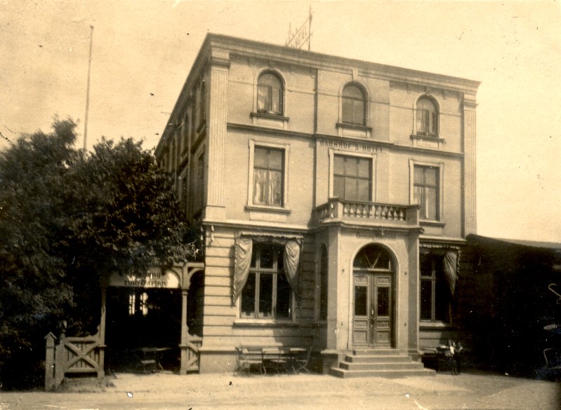 Datei:GA1-E051 Bahnhofshotel (1908).jpg