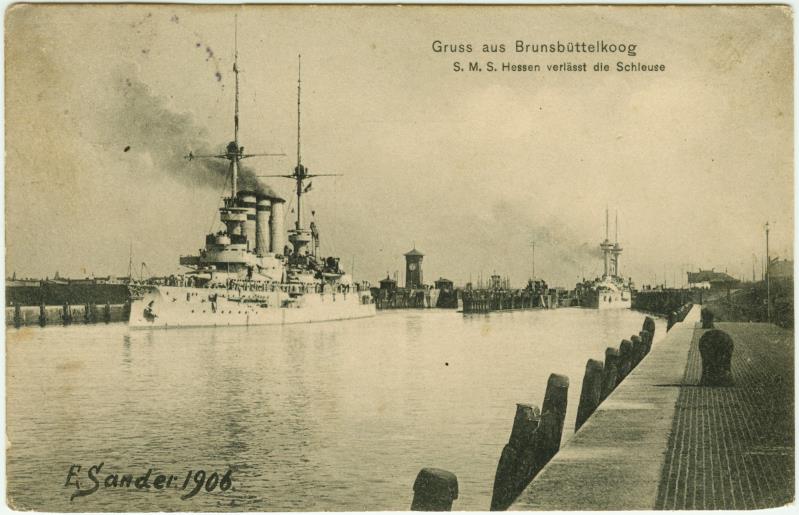 Datei:Hessen verläßt Schleuse-1906.jpg