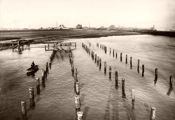 Datei:397-Bau des Außenhafens 16.4.1912.jpg