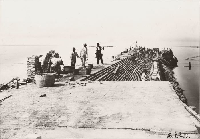 Datei:455-NEUE SCHLEUSE.jpg