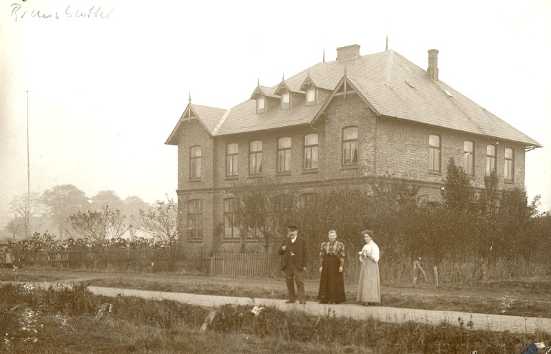 Datei:SCH-E004 alte Schule.jpg