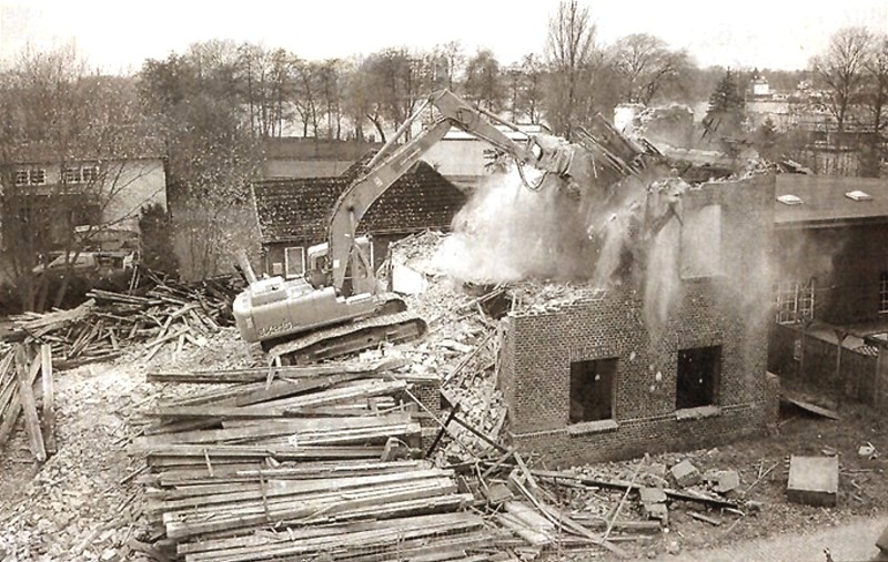 Datei:Abbruch Schoofstr6-1-Schenk.jpg