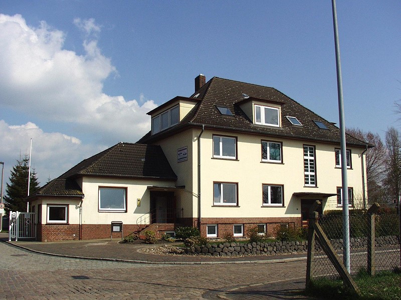 Datei:AB-Gebäude 4.08.jpg