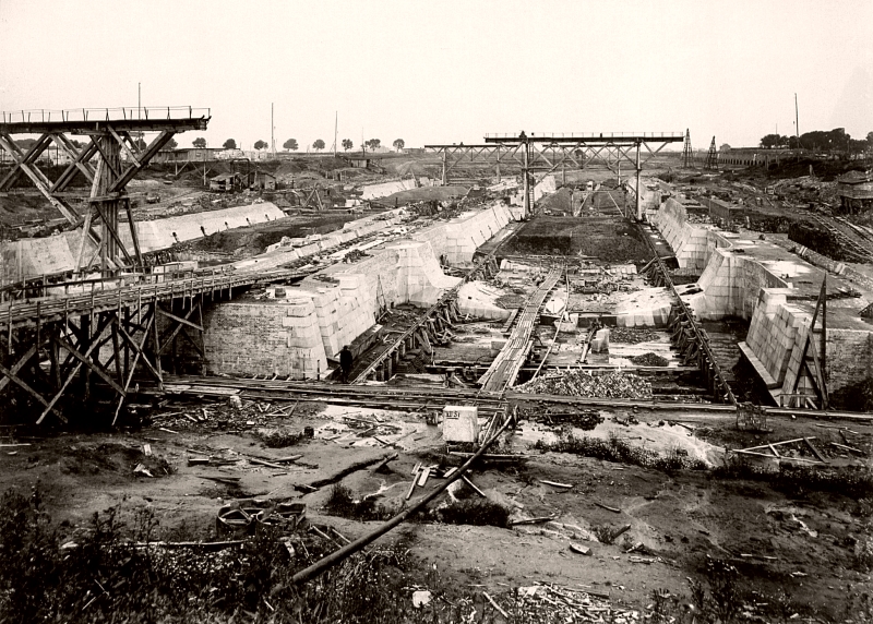 Datei:Brunsbüttelhafen-1892.08a.jpg