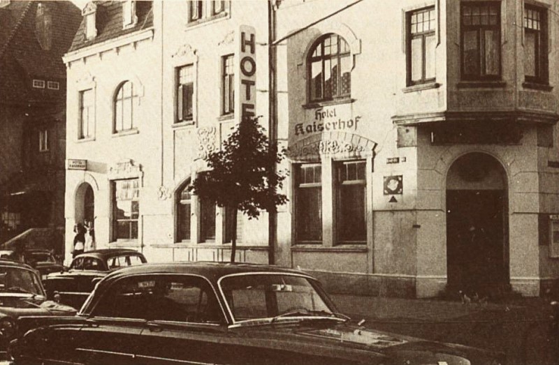 Datei:Hotel Kaiserhof-ca.1975.jpg