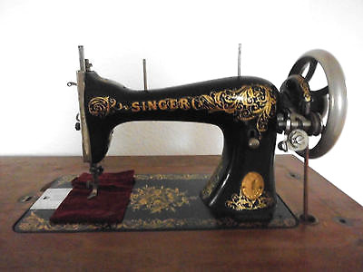 Datei:Alte-SINGER-Naehmaschine-mit-Tisch- 1.jpg