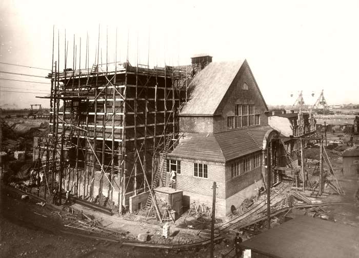 Datei:629-Kraftwerk im Bau 22.8.1913.jpg