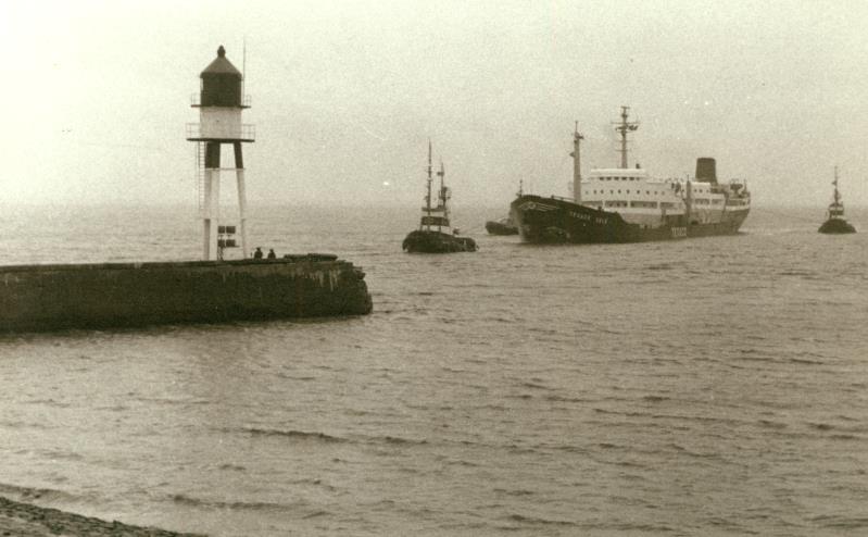 Datei:Havarie Mole4-5.12.1971-02.jpg