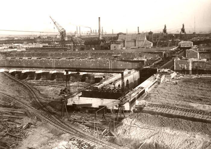 Datei:643-Schleusenbaustelle 12.9.1913.jpg