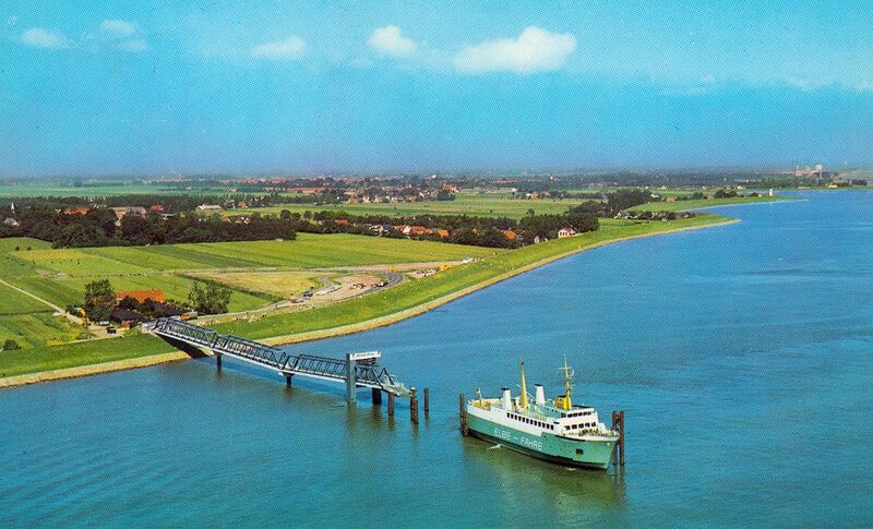 Datei:IE2-E009 Elbefähre Anleger.jpg