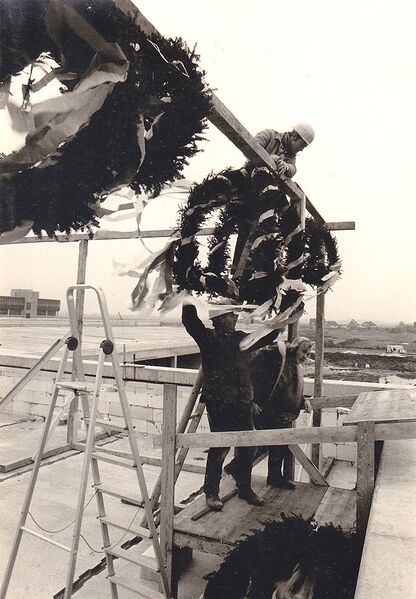 Datei:028 Richtfest LF-Z (ILLÜ).jpg