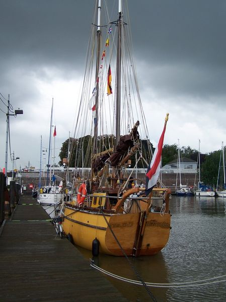 Datei:Schleusenhafen.jpg