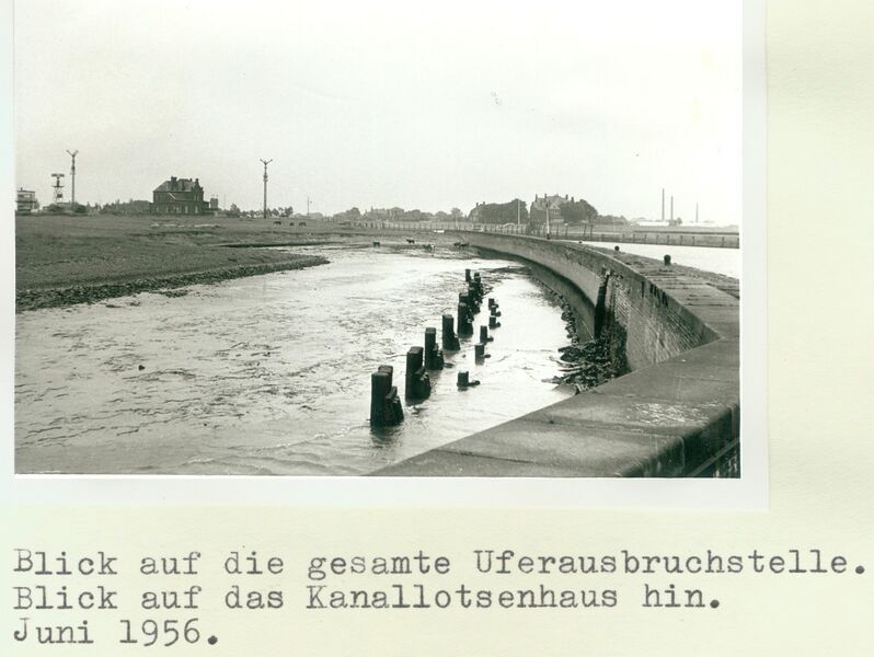 Datei:1956-033-Uferausbruch Mole2.jpg