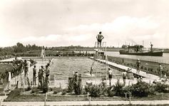 Baden, Ulitzhörn-E013 Schwimmbad Ulitzhörn.jpg