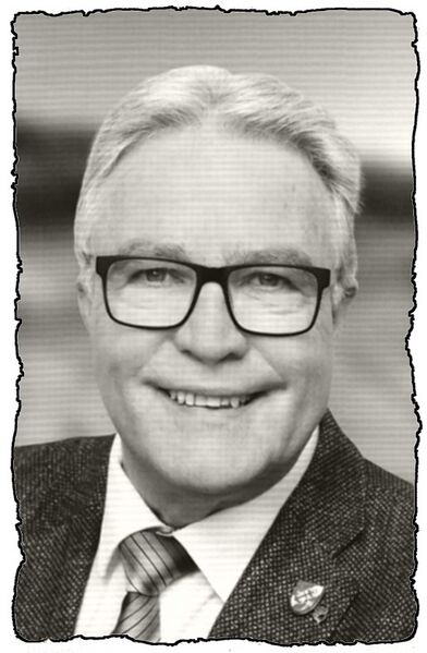 Datei:Michael Kunkowski-Rahmen.JPG