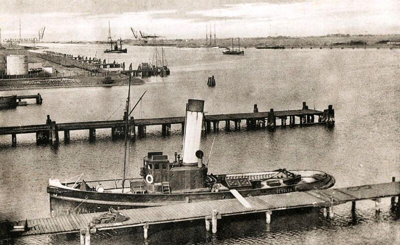 Datei:Scholer - Betriebshafen.jpg