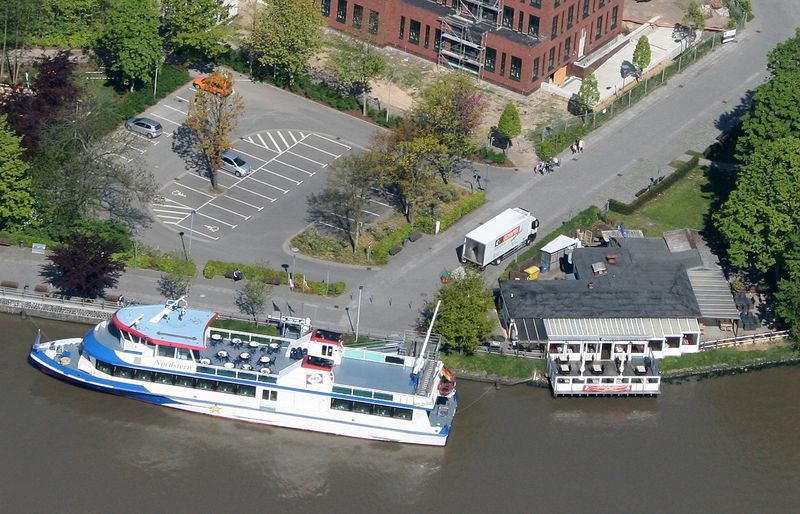 Datei:Zum Yachthafen-2010-4717.JPG