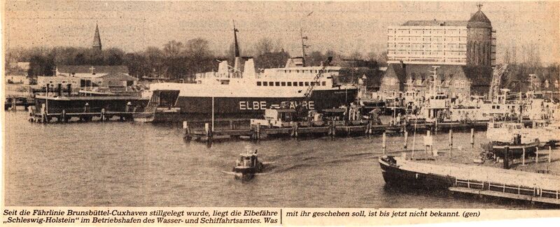 Datei:1982.04.17-Elbe-Fähre im Betriebshafen.jpg