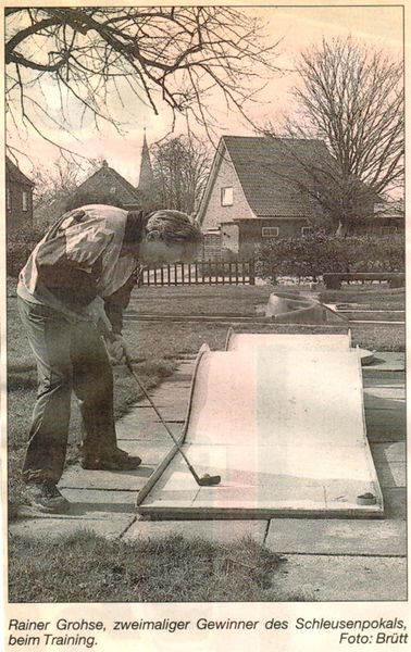Datei:Minigolf-02-2002.jpg