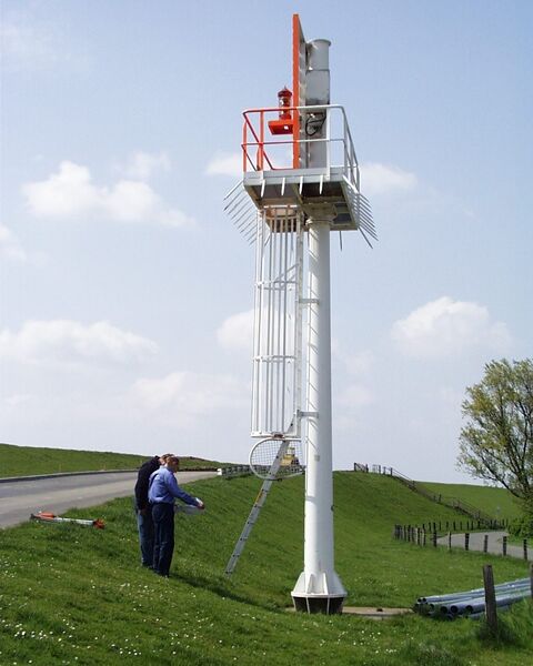 Datei:Mast Zweidorf 28.4.99.jpg