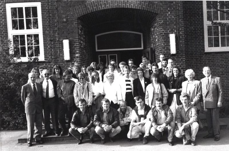 Datei:Klassentreffen-1990.jpg