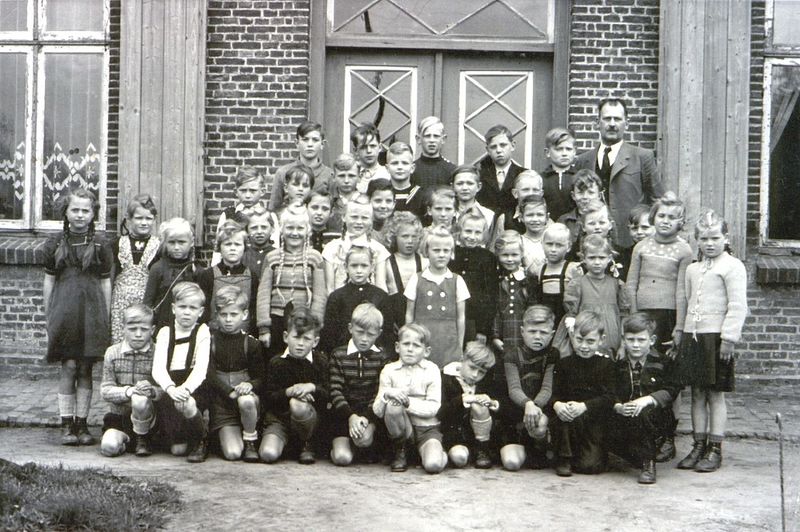 Datei:Blangenmoor-Klassen 1-4-JS.jpg