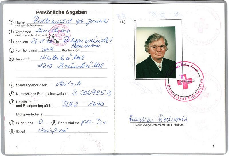 Datei:DRK-Ausweis-Anneliese Rodewald-1985-2.jpg
