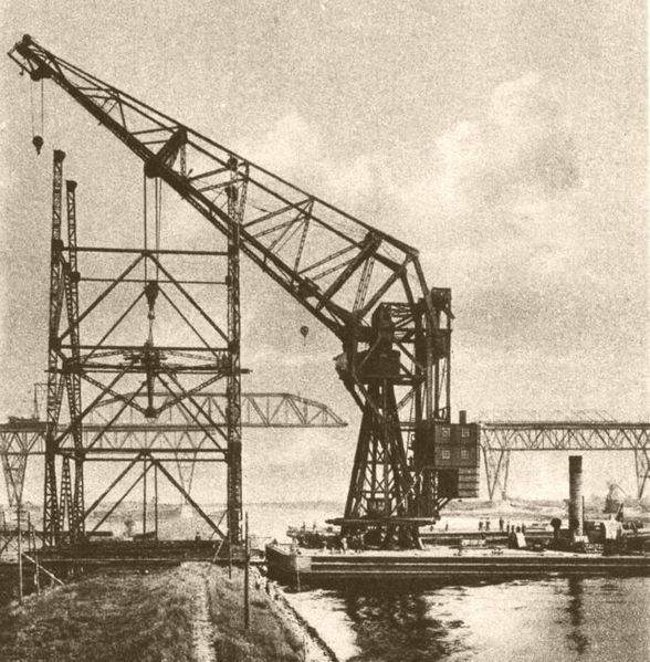 Datei:12-Schwimmende Unterstützung.jpg