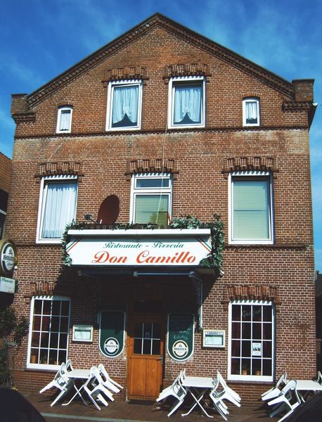 Datei:(UB) Markt 05 - 05-05-27 - 03.jpg