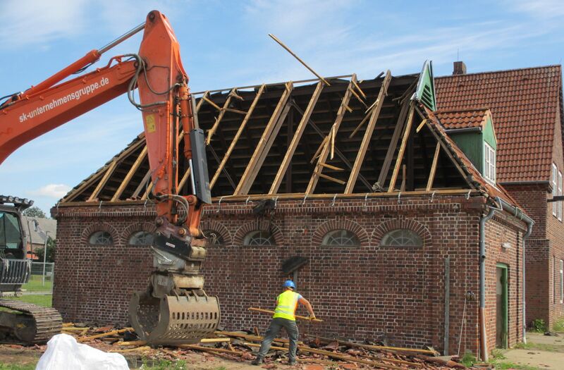 Datei:Abriß Magazin-2019-3.JPG