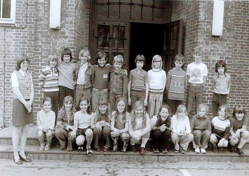 Datei:Schule Süd-1970er.jpg