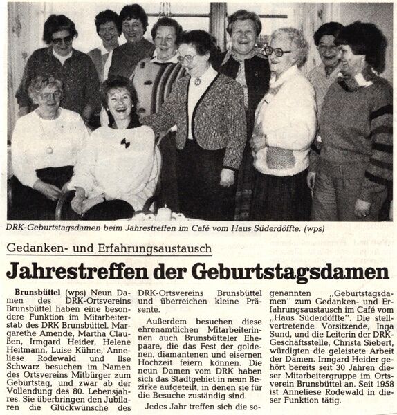 Datei:Geburtstagsdamen-ca.2000.jpg