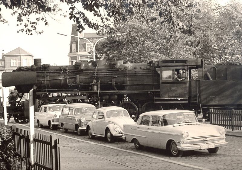 Datei:03-Faehrstrasse.jpg