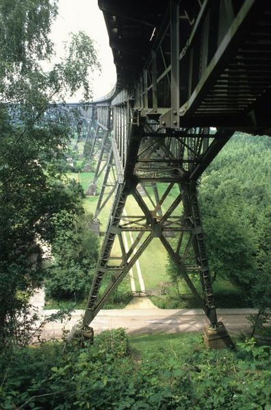 Datei:Hochbrücke Hochdonn-04.jpg