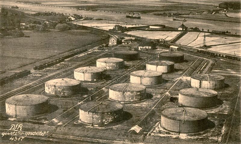 Datei:UO1-E007 MAWAG Tanks.jpg