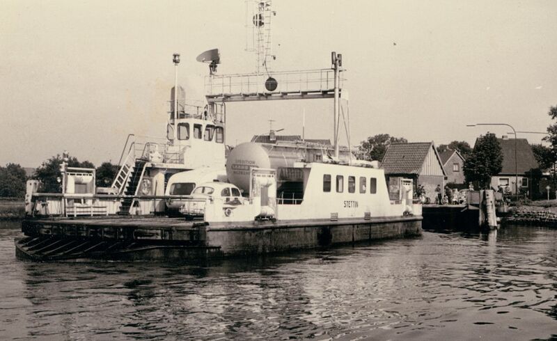 Datei:213-Fähre Ostermoor.jpg