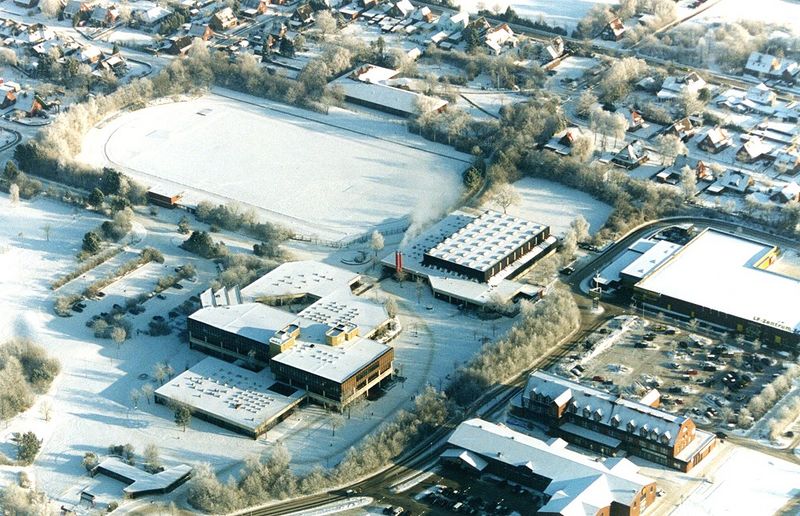 Datei:191-03A-Bildungszentrum.jpg