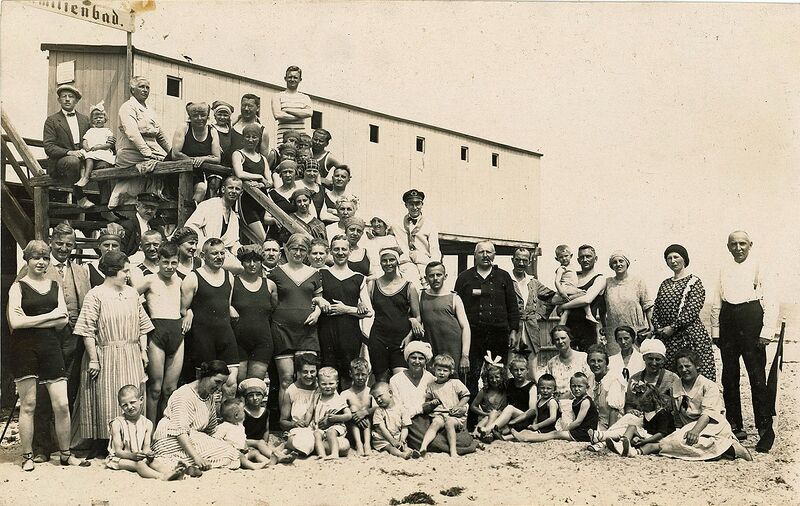 Datei:215 Familienbad-BerndMehlert.jpg