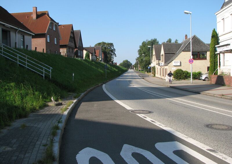 Datei:(UB) Hafenstraße Panorama - 07-09-16 - 06.jpg