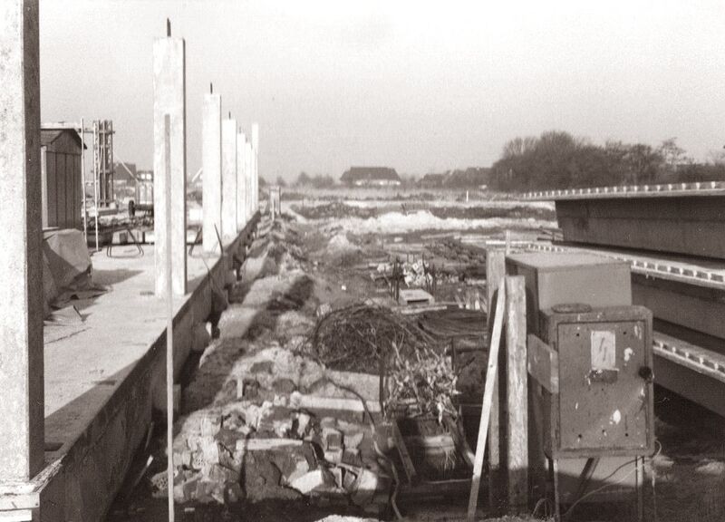 Datei:LF-Bauphasen 1974-2c-sw.jpg