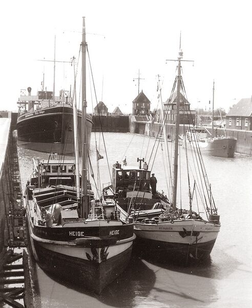 Datei:Heinrich in der Schleuse.jpg